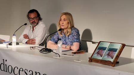 Agustín Faro cautiva al público con su libro "Parada 4,57. Última estación" | Librería Castillón - Comprar libros online Aragón, Barbastro