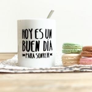 TAZA HOY ES UN BUEN DIA PARA SONREIR | 8436547180417 | MR WONDERFUL | Librería Castillón - Comprar libros online Aragón, Barbastro