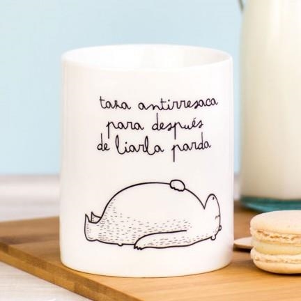 TAZA ANTIRESACA PARA DESPUES DE LIARLA PARDA | 8436547180226 | MR WONDERFUL | Librería Castillón - Comprar libros online Aragón, Barbastro