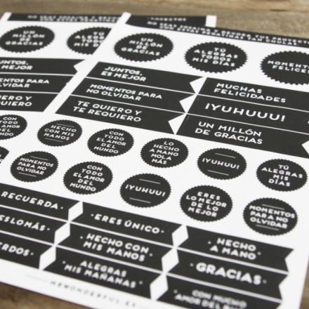 PACK DE DOS HOJAS DE PEGATINAS EN BLANCO Y NEGRO | 8436547182077 | MR WONDERFUL | Librería Castillón - Comprar libros online Aragón, Barbastro