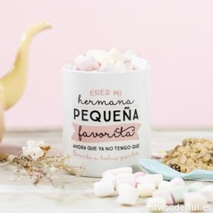 TAZA ERES MI HERMANA PEQUEÑA FAVORITA | 8436547188598 | MR WONDERFUL | Librería Castillón - Comprar libros online Aragón, Barbastro