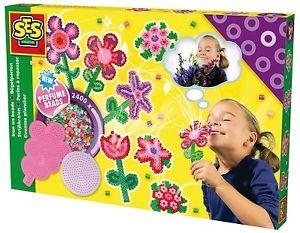 SES CREATIVE JUEGO HACER FLORES PERFUMADAS CON CUENTAS PARA PLANCHAR 2400UN | 8710341061067 | Librería Castillón - Comprar libros online Aragón, Barbastro