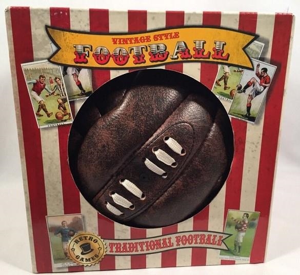 BALÓN DE FUTBOL 'DE CORREETA' RETRO VINTAGE STYLE FOOTBALL IN A BOX | 5051237047691 | Librería Castillón - Comprar libros online Aragón, Barbastro